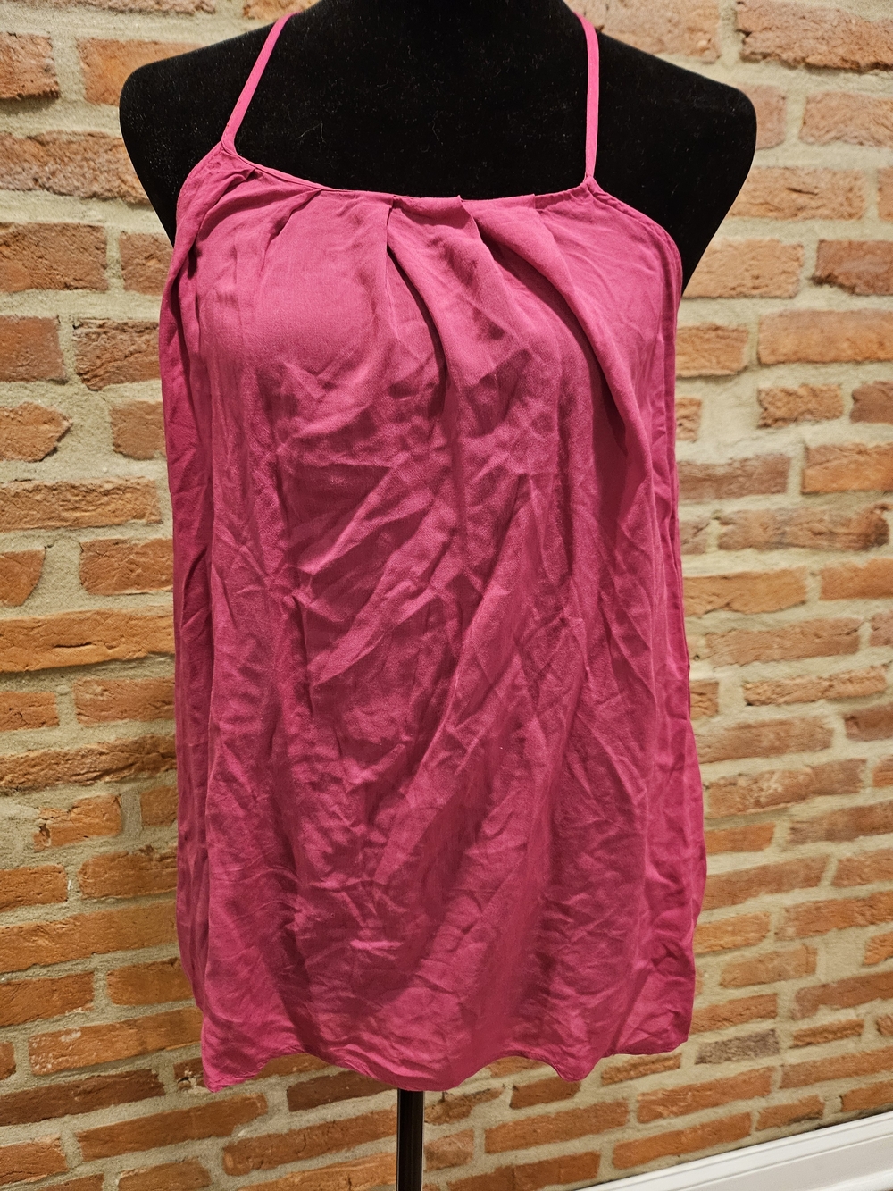 Old Navy Fuchsia Pink Spaghetti Strap Tank Top